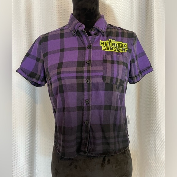 Disney Parks Her Universe plaid Haunted Mansion Hitchhiking Ghosts blouse medium - Picture 7 of 7